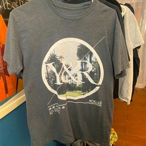 YOUNG AND RECKLESS Y&R PALM TREE LOS ANGELES TEE SHIRT MEDIUM